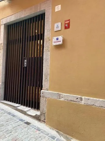 Pension Borras Girona Guest house