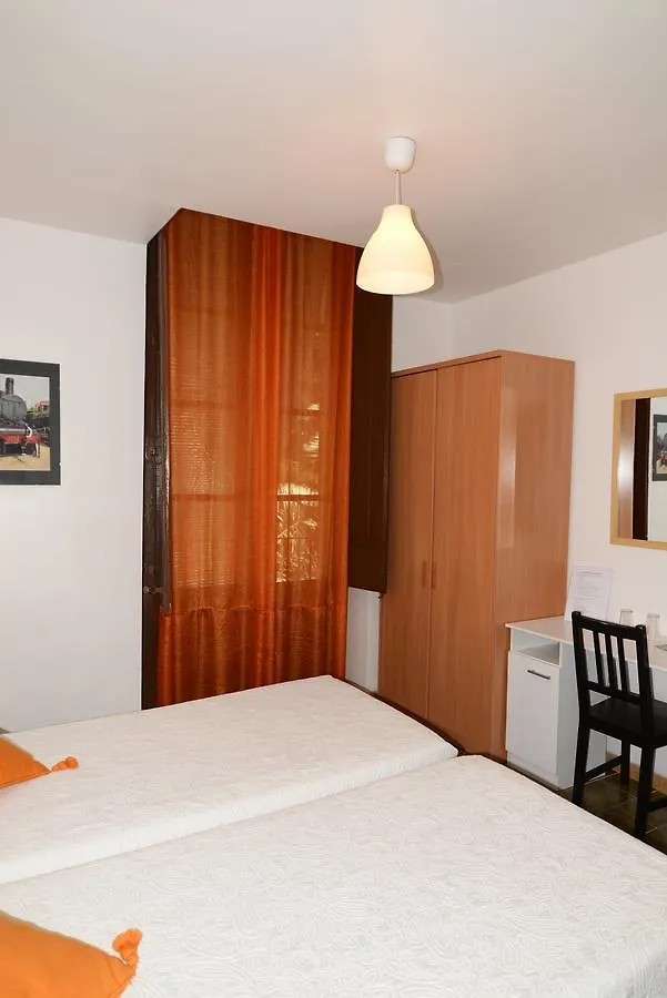 Pension Borras Gerona Gasthof