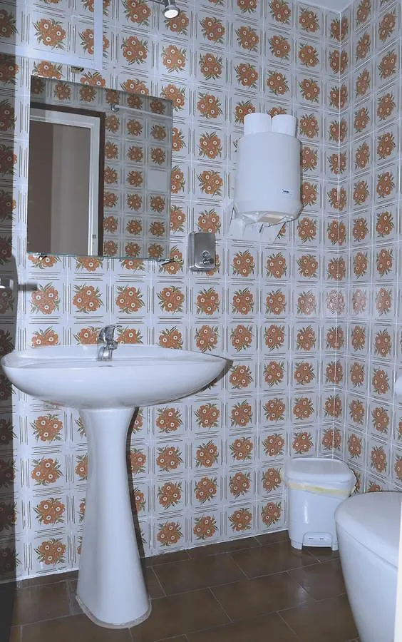 Pension Borras Girona Guest house
